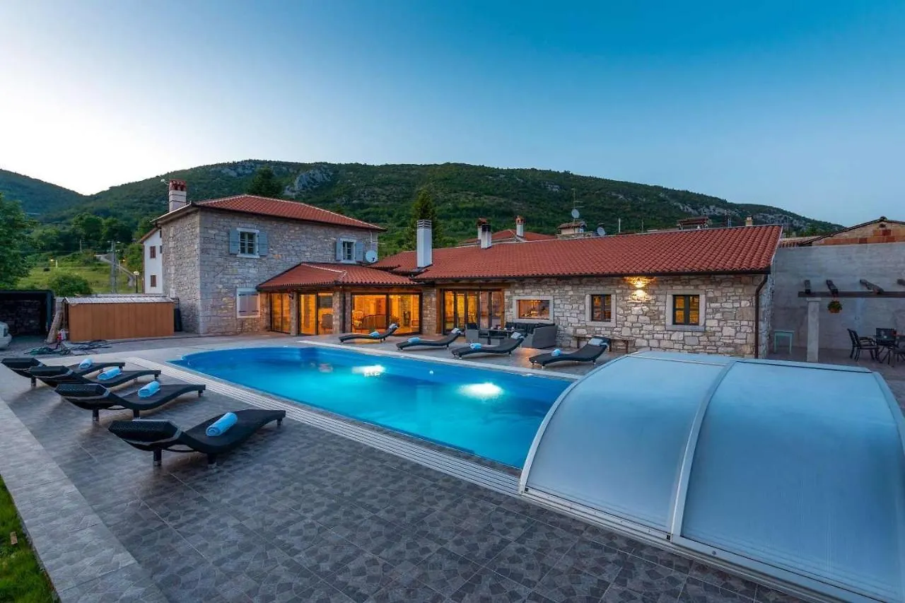 Villa Tina Livade