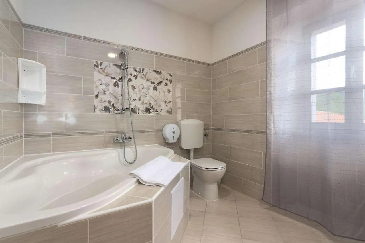 Villa Tina Livade Croatia